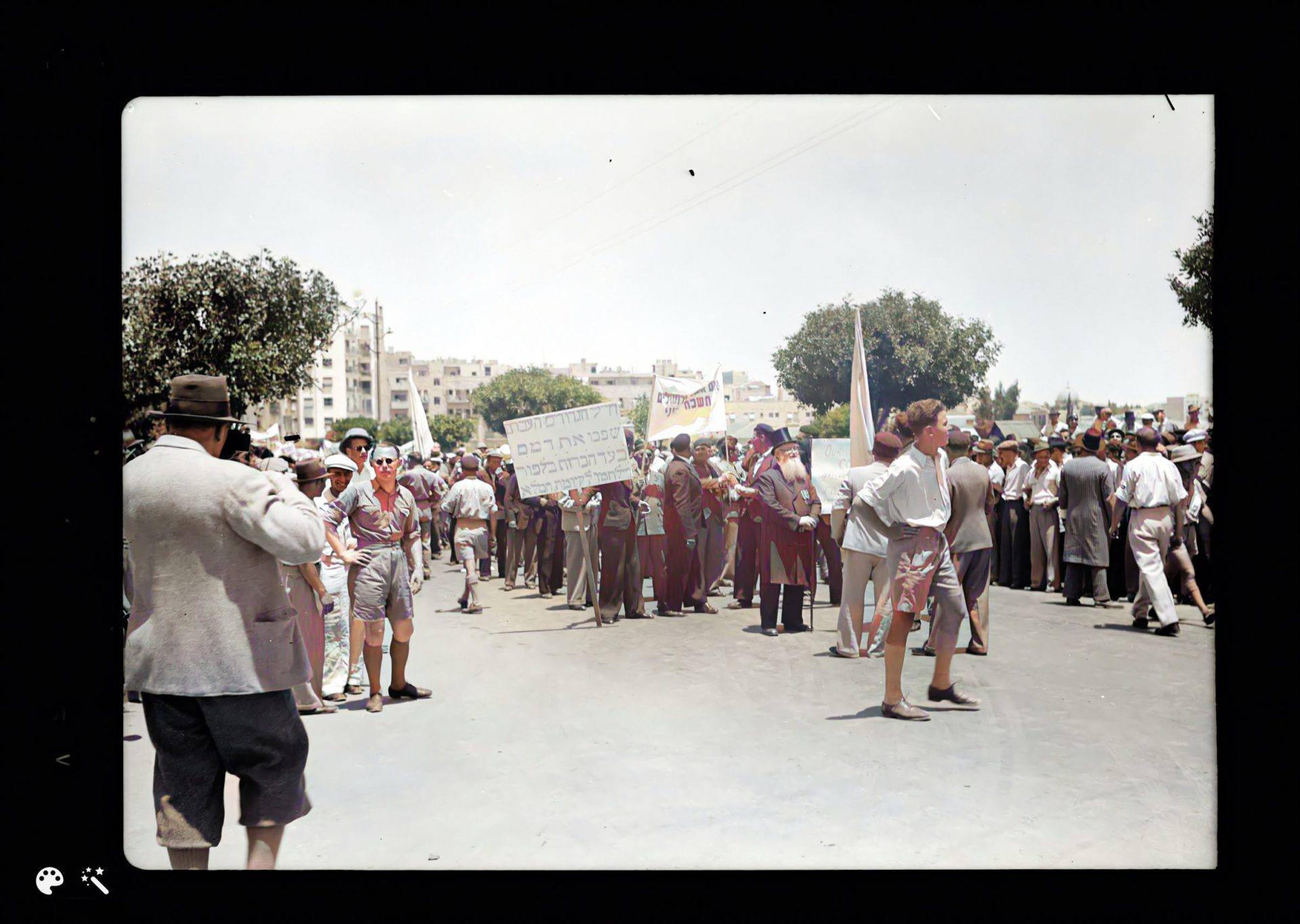 צעדת מחאה בירושלים כנגד הספר הלבן, 18 במאי 1939. מספר תמונה: LC-DIG-matpc-18335