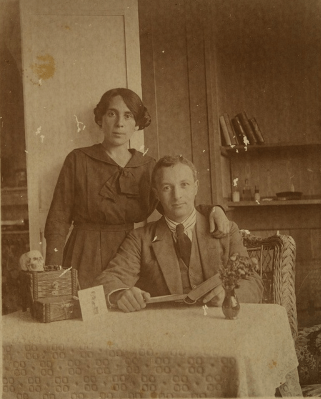 אריה לייב חבויניק ורעייתו אטיה בשווייץ, בסביבות 1920.